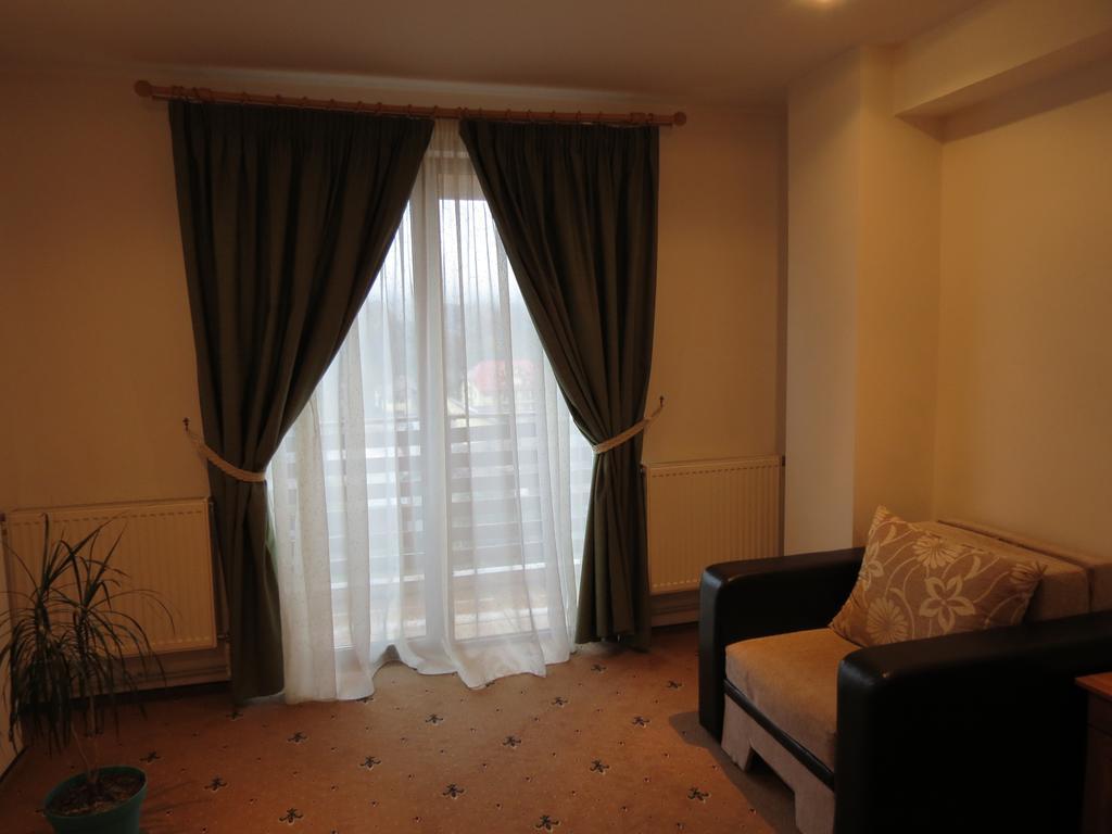 Vila Piano Buşteni Exterior foto